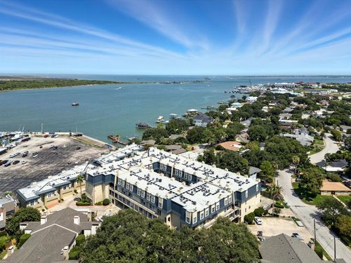 apt-303-921 Marine Dr, Galveston, TX, 77550-3248 | Card Image