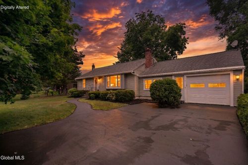 11 Carolyn Ln, Glenville, NY, 12302-4403 | Card Image