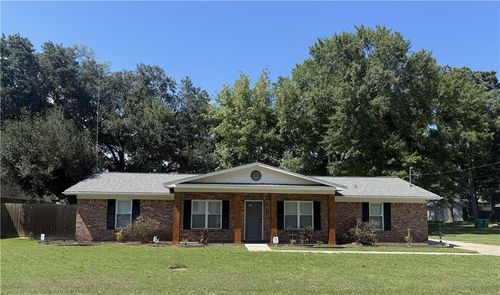 102 Bethel Forest Dr S, Saraland, AL, 36571-2700 | Card Image