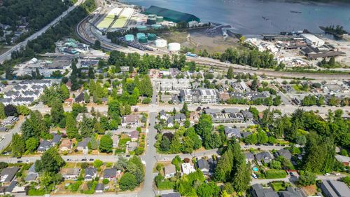 126 Elgin St, Port Moody, BC, V3H2M9 | Card Image