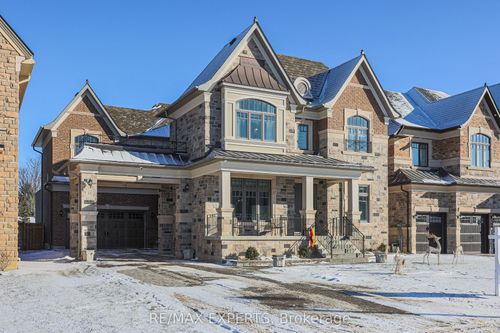 33 Endless Cir, Vaughan, ON, L0J4P1 | Card Image