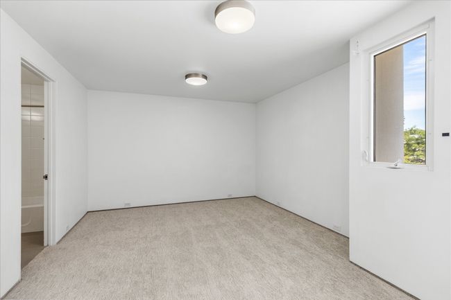 33 Vanguard Way, House other with 3 bedrooms, 3 bathrooms and null parking in Dallas TX | Image 18