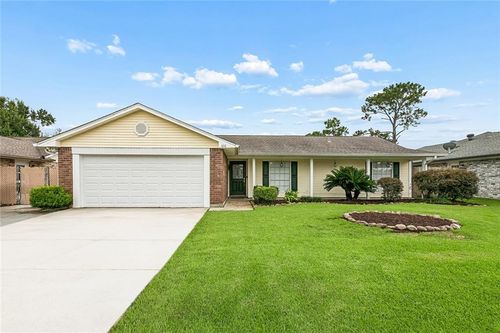 616 Fairway Dr, La Place, LA, 70068-2006 | Card Image