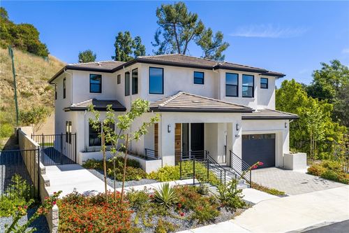 1029 N Staley Lane, Los Angeles, CA, 90042 | Card Image