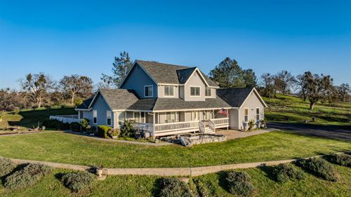 66 Wild Wolf Ct, Valley Springs, CA, 95252-8842 | Card Image