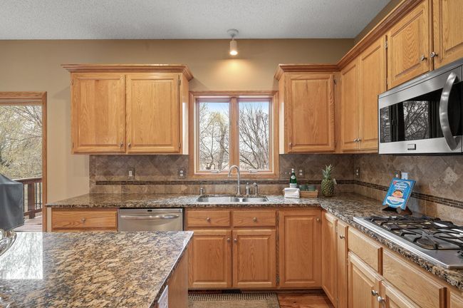 28_17606_93rd28_mls.jpg | Image 36