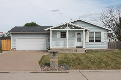 916 Birchwood Dr, Colona, IL, 61241-9622 | Card Image