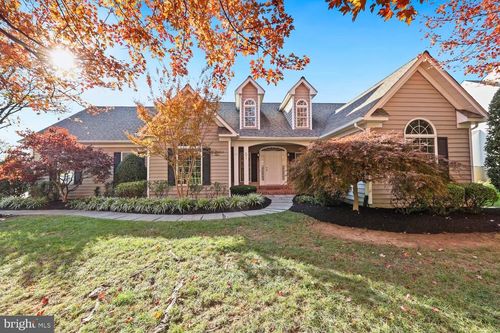 609 S Maple Ave, PURCELLVILLE, VA, 20132-3336 | Card Image