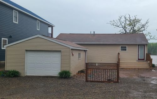 420 River View Rd, Guttenberg, IA, 52052-9472 | Card Image
