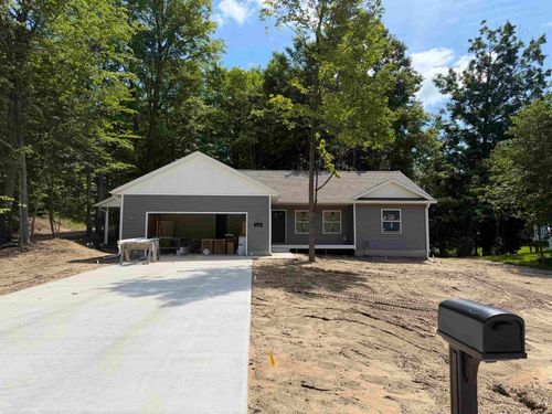 1118 Birmley Estates Dr, Traverse City, MI, 49696-8874 | Card Image