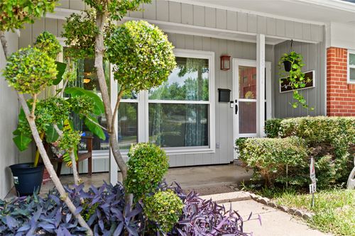 1611 Belmead Ln, Irving, TX, 75061-4418 | Card Image