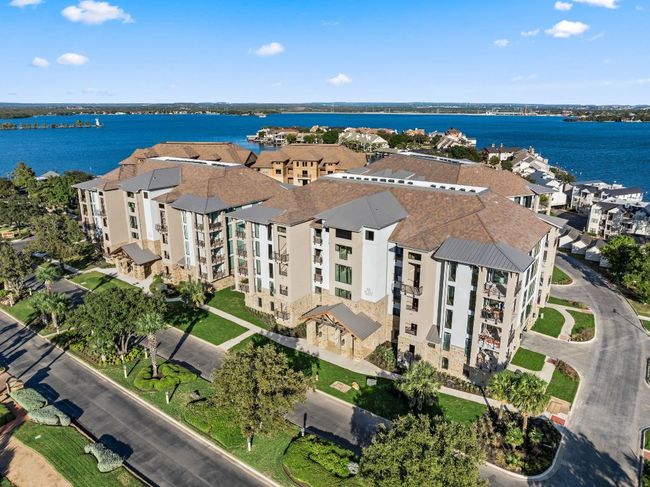 9501 - 84 Island Dr, Condo with 3 bedrooms, 3 bathrooms and 2 parking in Horseshoe Bay TX | Image 35
