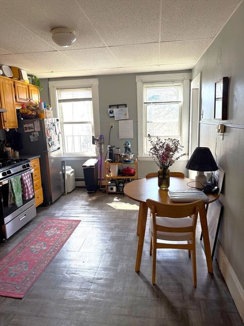 2-531 E 8th St, Boston, MA, 02127-3696 | Card Image