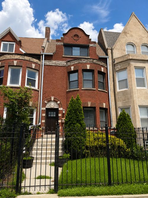 1506 E Marquette Rd, Chicago, IL, 60637-4415 | Card Image