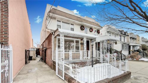 10334 110th St, South Richmond Hill, NY, 11419-1724 | Card Image