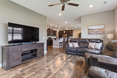 19537 Millpond Way, Maple Grove, MN, 55311-7528 | Card Image