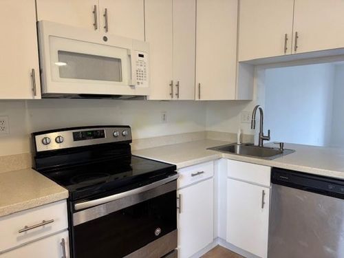 a104-2900 Nw 42nd Ave, Coconut Creek, FL, 33066-2170 | Card Image