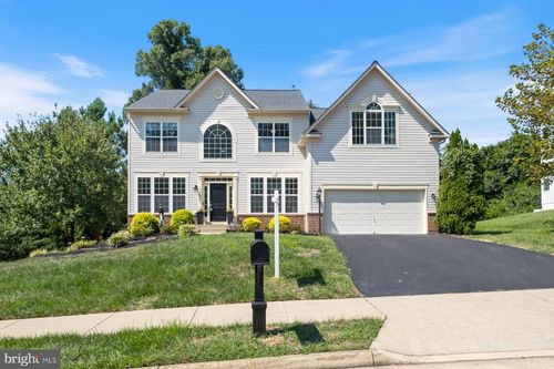 3318 Barnetts Crossing Pl, Triangle, VA, 22172-2428 | Card Image