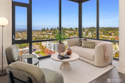 1703-889 Avenue Sq Ne, Bellevue, WA, 98004-6414 | Card Image