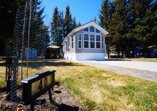 40-32379 Range Road 55, Rural Mountain View County, AB, T0M1X0 | Card Image
