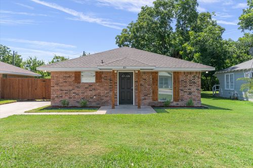 821 Gibbard Ave, Wills Point, TX, 75169-2411 | Card Image
