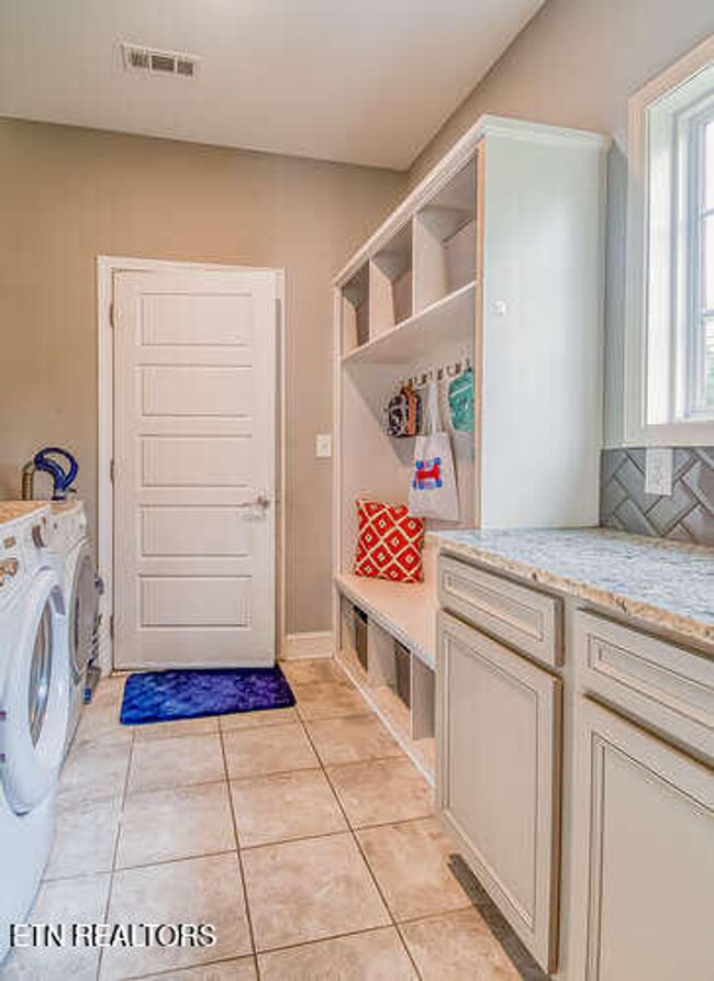 1010 Prince George Parish Dr, House other with 4 bedrooms, 3 bathrooms and null parking in Knoxville TN | Image 13
