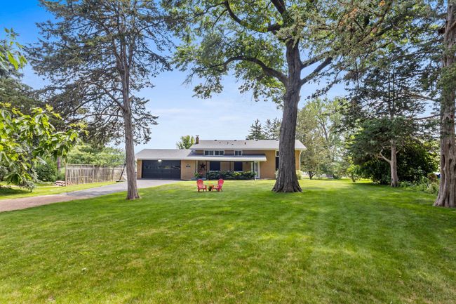The front yard is also huge, and flat | Image 37