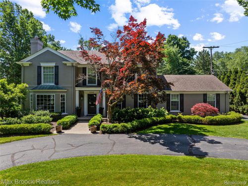 3365 Burning Bush Rd, Bloomfield Hills, MI, 48301-2167 | Card Image