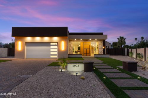 5923 E North Ln, Paradise Valley, AZ, 85253-1109 | Card Image