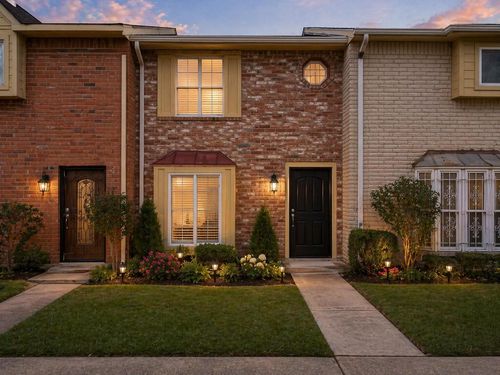 5372-15372 Chipman Ln, Houston, TX, 77060-4702 | Card Image