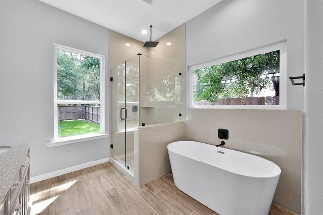 7 Pilot Pt, House other with 4 bedrooms, 5 bathrooms and 3 parking in Conroe TX | Image 27