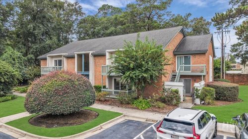 4-c-6401 Habersham Street, savannah, GA, 31405 | Card Image