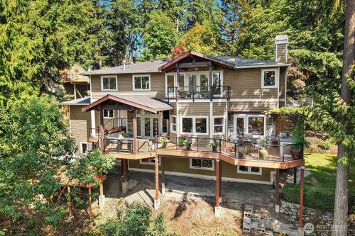 949 207th Ave Ne, Sammamish, WA, 98074-6644 | Card Image