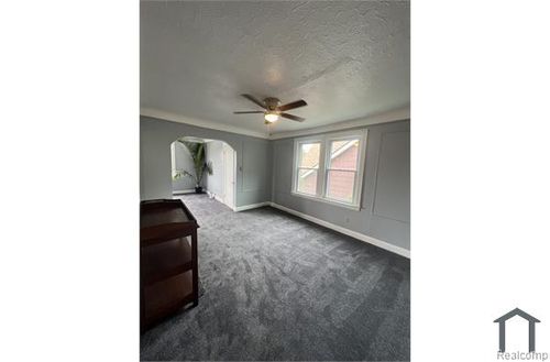 5305 Newport St, Detroit, MI, 48213-4615 | Card Image