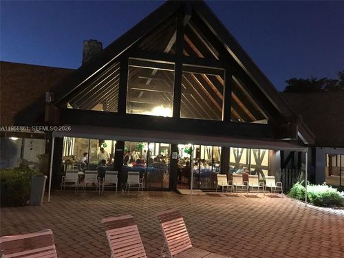 apt-1u-3740 Inverrary Dr, LAUDERHILL, FL, 33319-5151 | Card Image