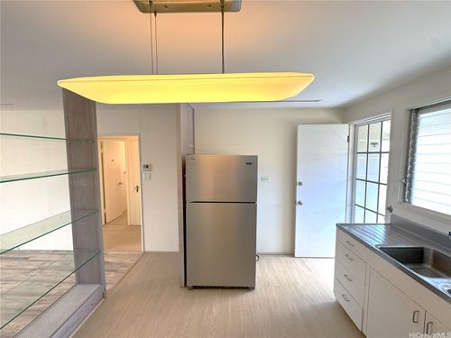 apt-5-751 Hoawa St, Honolulu, HI, 96826-4263 | Card Image