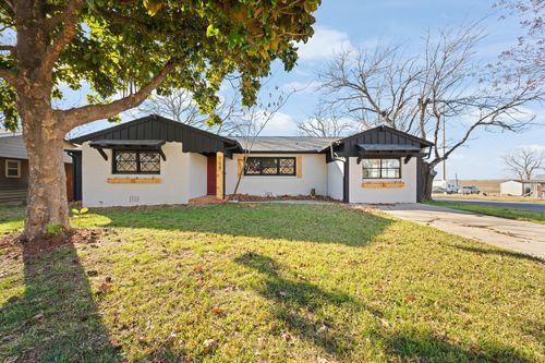 108 Hilltop Dr, Grandview, TX, 76050-2005 | Card Image