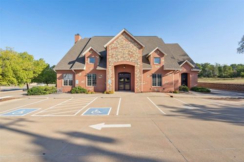 525 S Jardot Rd, Stillwater, OK, 74074-3985 | Card Image