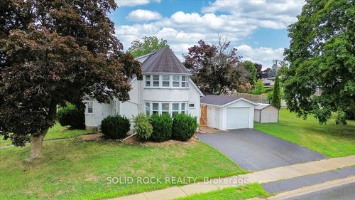 {{alt}} | Card Image