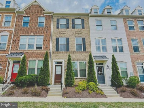 3732 Commodore Joshua Barney Dr Ne, WASHINGTON, DC, 20018-4451 | Card Image