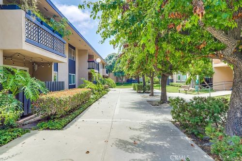 apt-c103-12200 Montecito Rd, Seal Beach, CA, 90740-2606 | Card Image