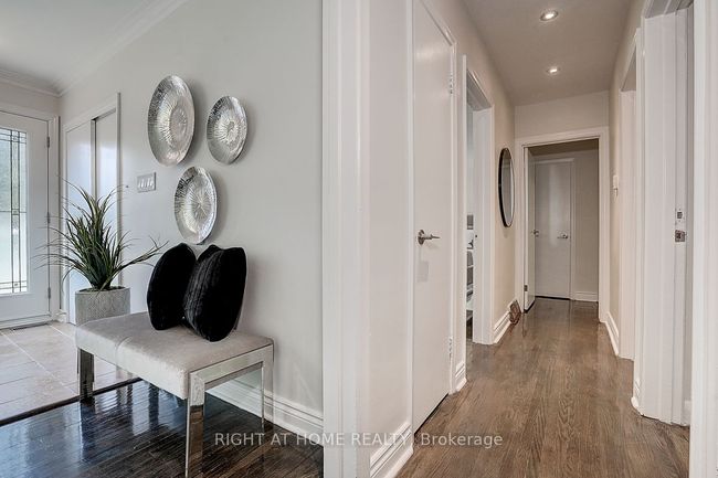 2 Citadel Dr, House other with 3 bedrooms, 2 bathrooms and 2 parking in Scarborough ON | Image 27