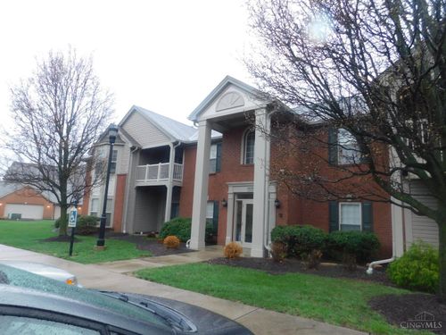 8026 Pinnacle Point Dr, West Chester, OH, 45069-9057 | Card Image