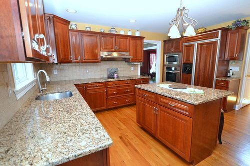 21 Franciscan Ln, Smithtown, NY, 11787-1000 | Card Image