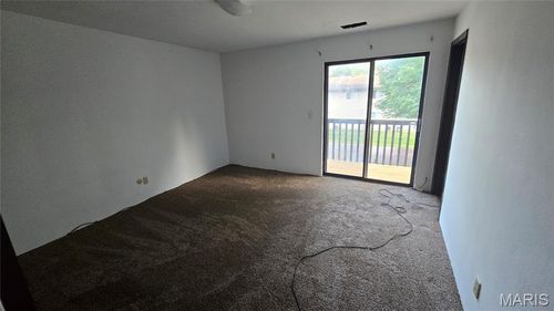 apt-6-10 Yorkshire Ln, Shiloh, IL, 62221-3247 | Card Image