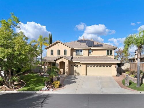 10562 Aspen Gln, Escondido, CA, 92026-7324 | Card Image
