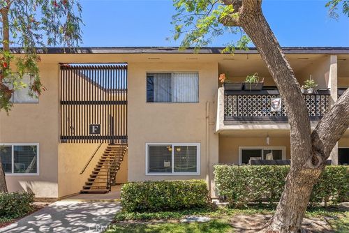 f105-12200 Montecito Rd, Seal Beach, CA, 90740-2614 | Card Image