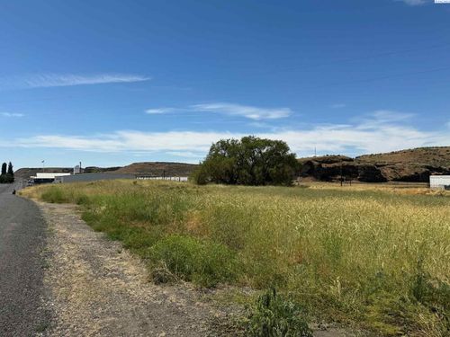 TBD 1st & Manton Way, Mesa, WA, 99343 | Card Image