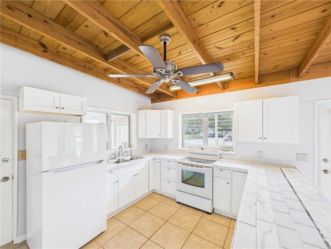 6385 105 Th Pl, House other with 2 bedrooms, 2 bathrooms and null parking in Sebastian FL | Image 6