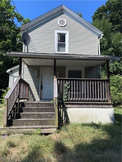 970 Nathan St, Akron, OH, 44307-1955 | Card Image